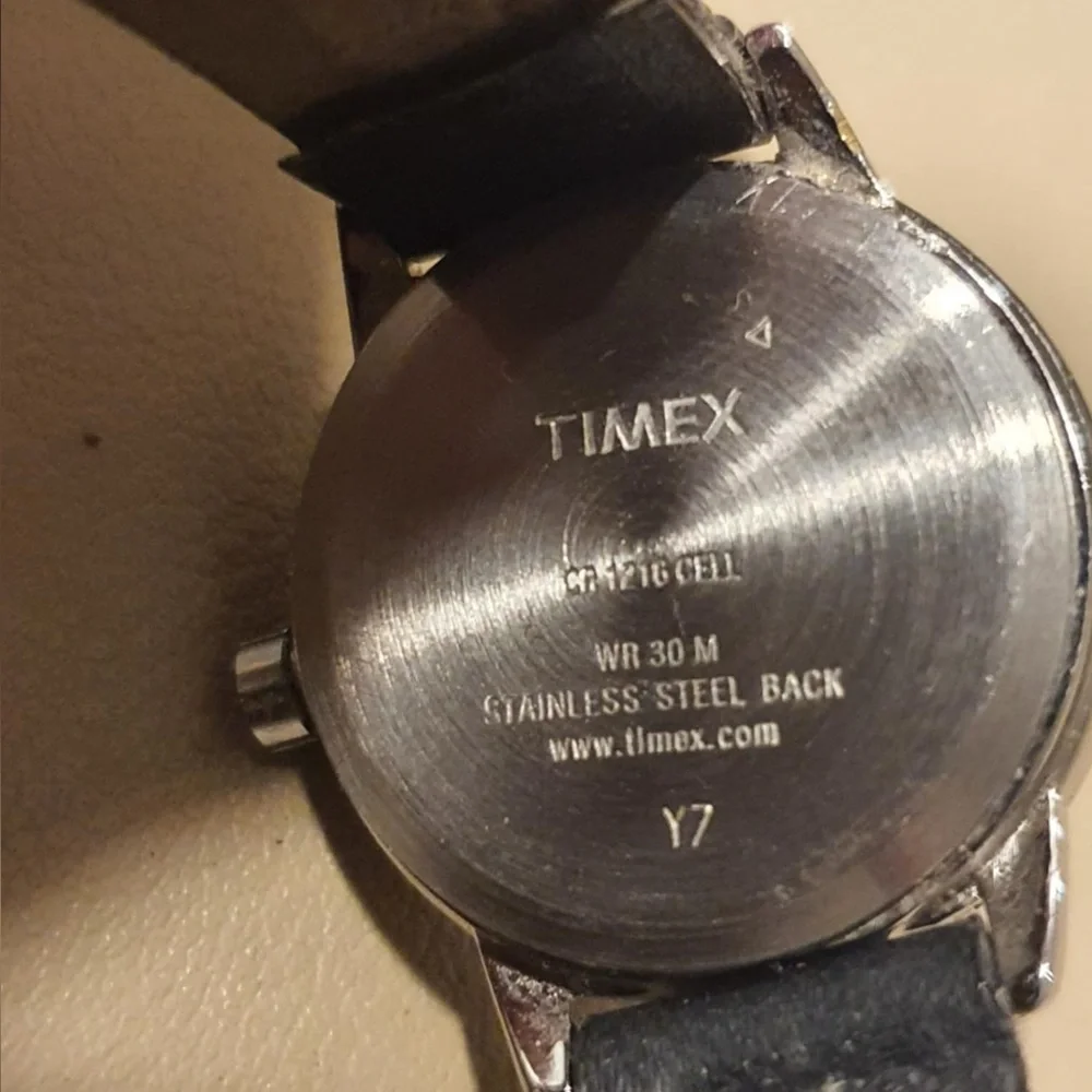 🦋10/$20🦋 Timex Indiglo Silver/White Easy Reader Women's Watch w/Date - Picture 4 of 4